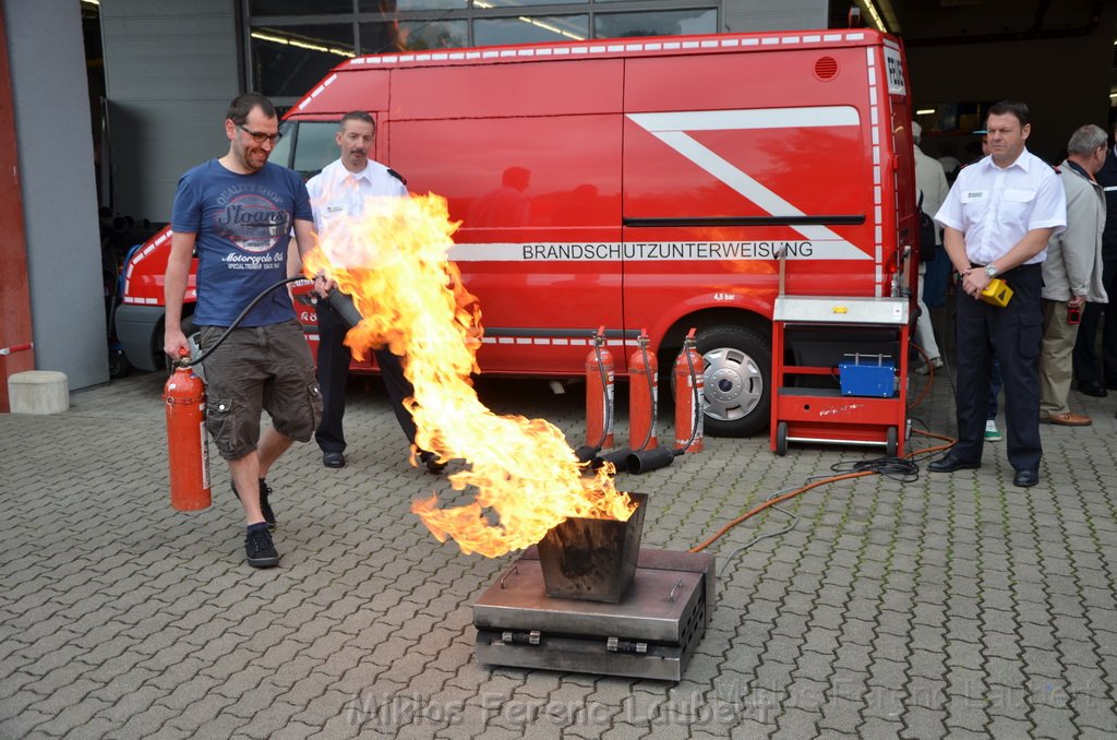 Tag der Offenen Tuer BF Koeln Weidenpesch Scheibenstr P085.JPG